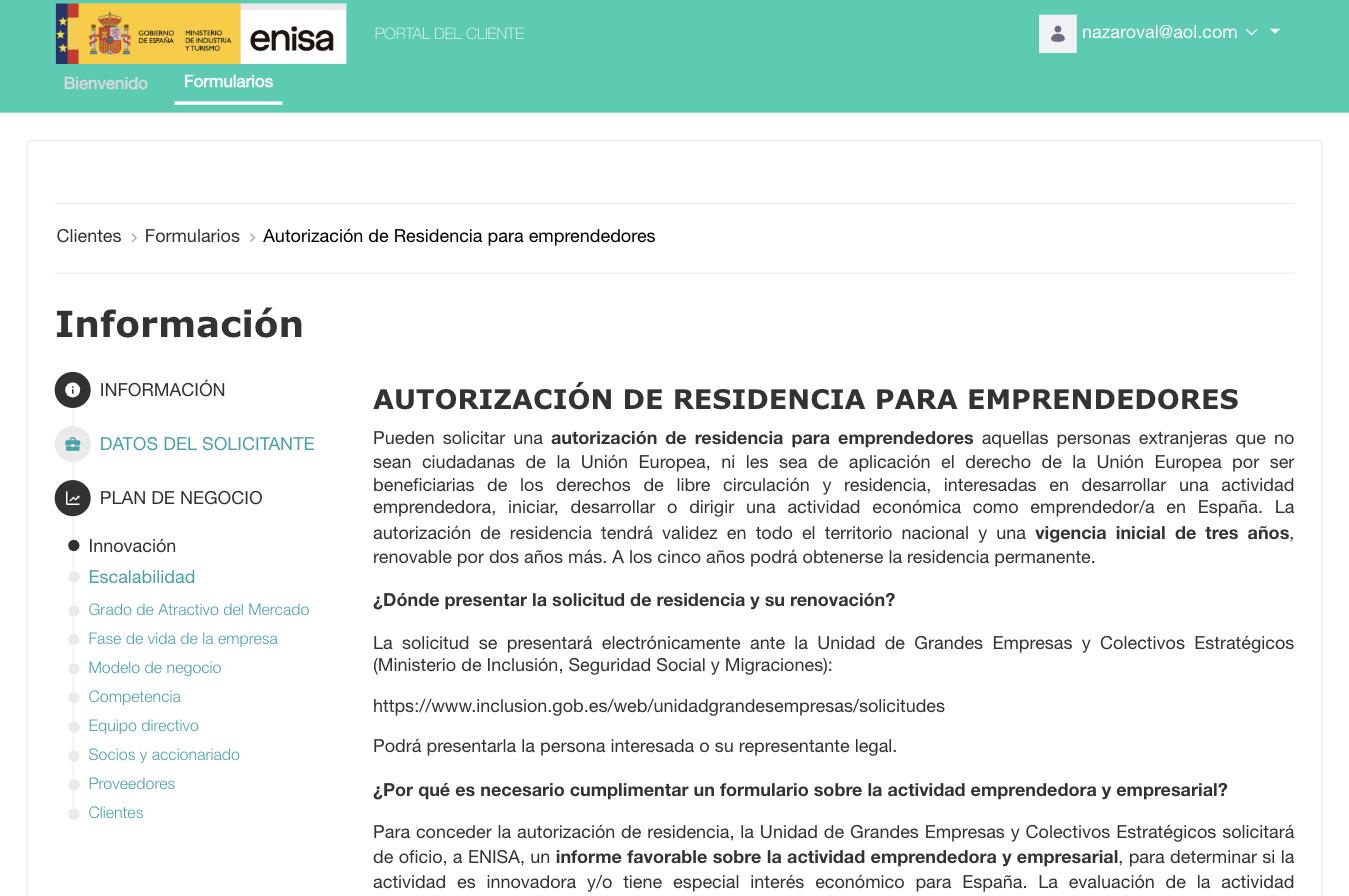 Экран Información с левым меню всех разделов анкеты ENISA: Datos del solicitante, Plan de negocio (Innovación, Escalabilidad с восемью под-разделами), ссылка на Guía Autorización Residencia Emprendedores (PDF)